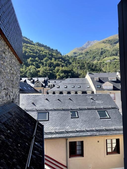 A 50M Du Centre & Des Telecabines, Nid Douillet Cauterets Buitenkant foto